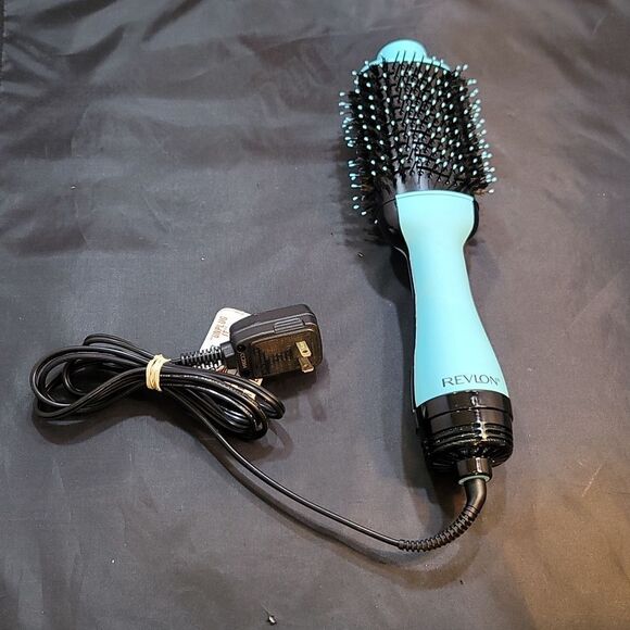 REVLON  WEAVING DREAM ONE STEP HAIR DRYERAND STYLE main image 9